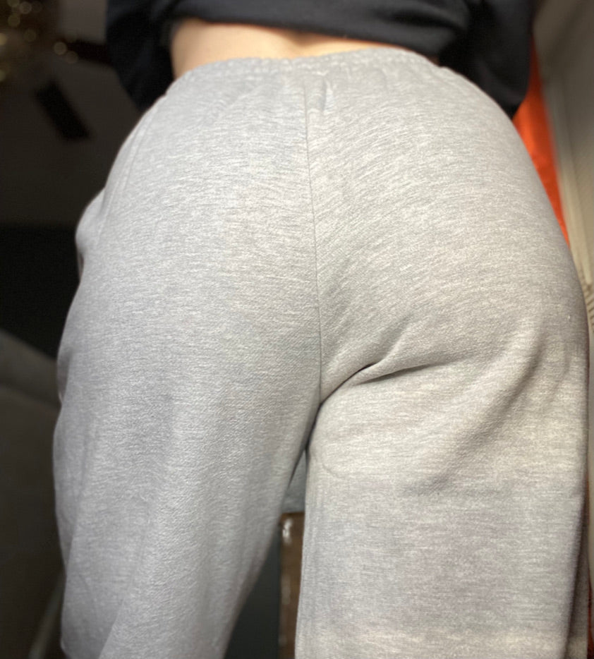 Grey sweats pants